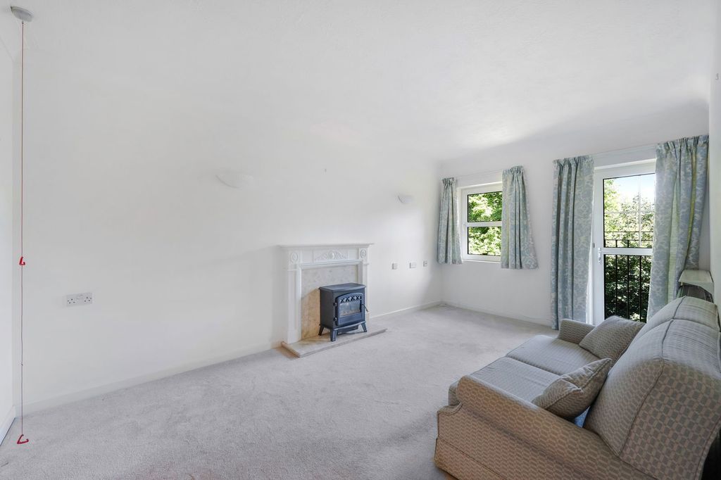 Property photo 3 of 13