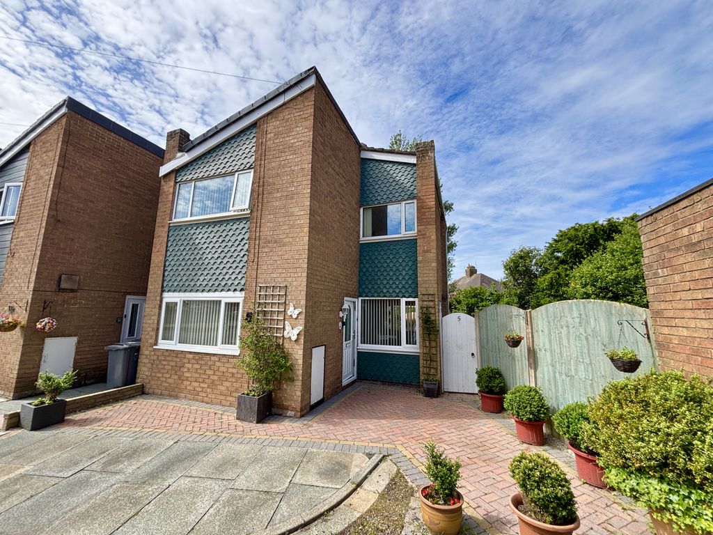 Property photo 1 of 25