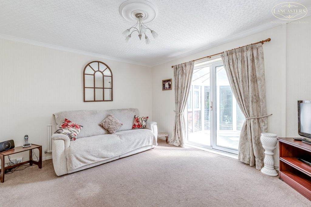 Property photo 3 of 19 Reception Room