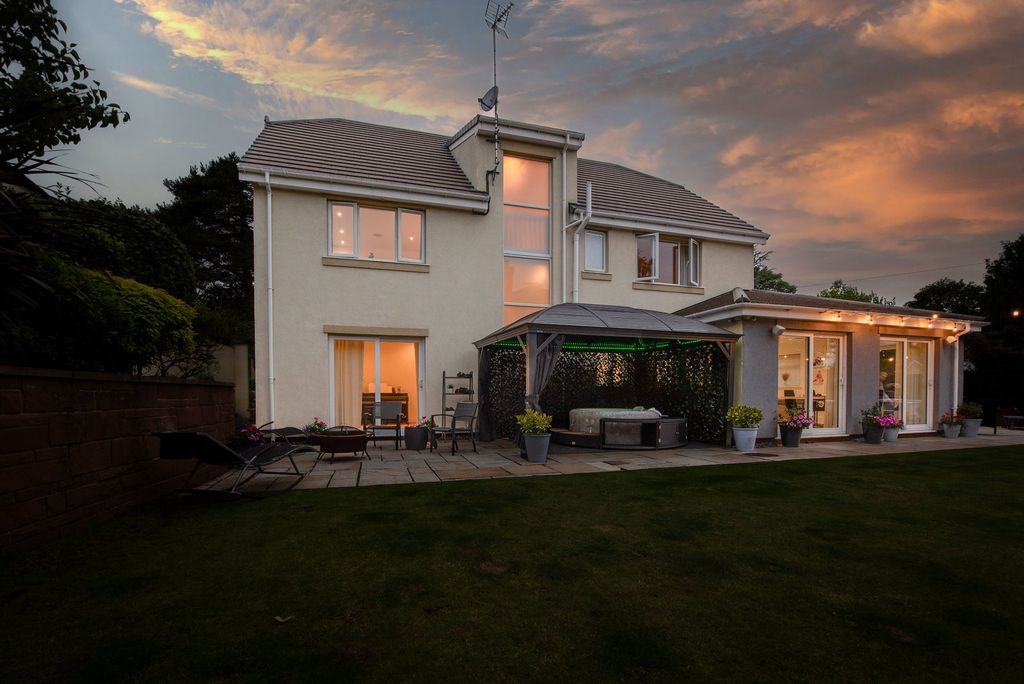 Property photo 2 of 51
