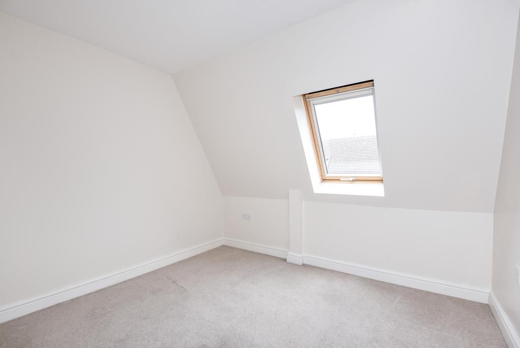 Property photo 3 of 10 Bedroom 2