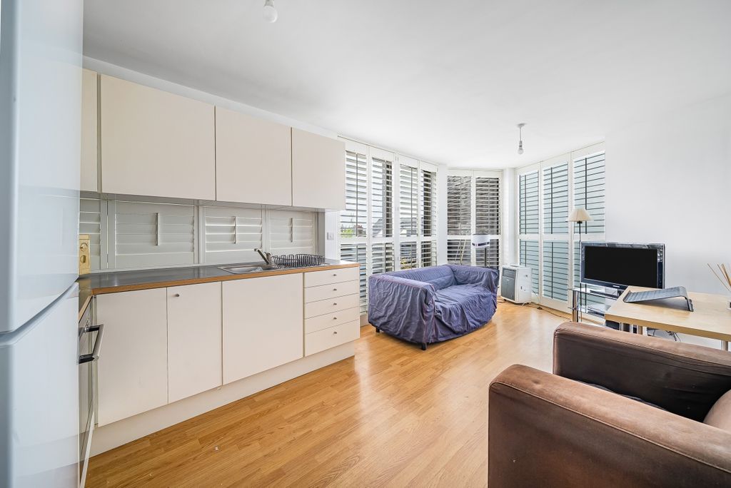 Property photo 1 of 7 1111163 (2)