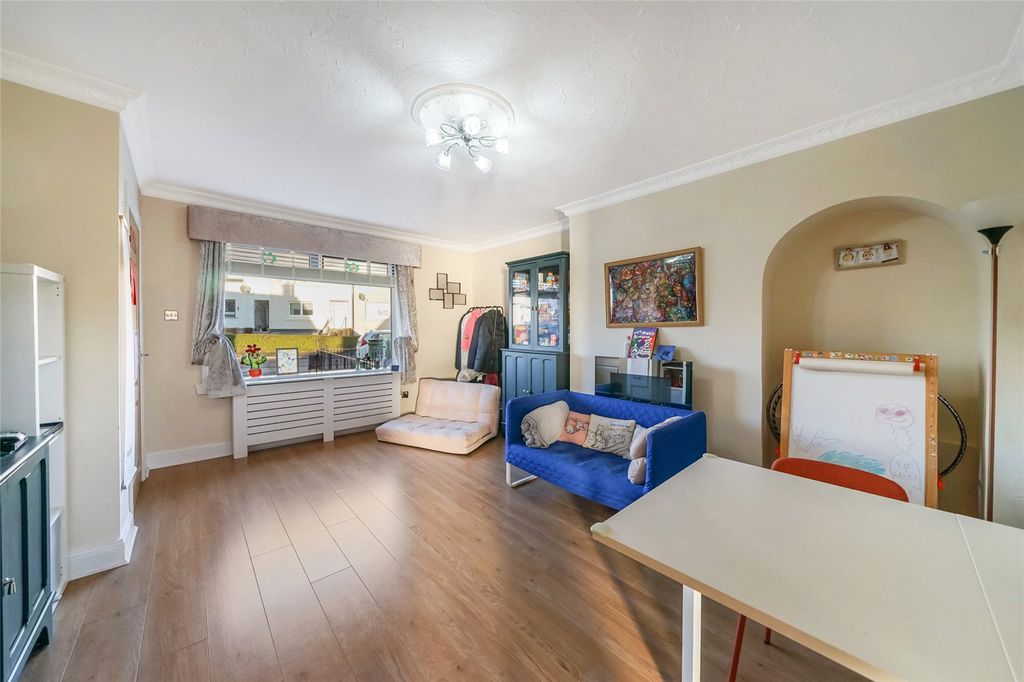 Property photo 2 of 12 2