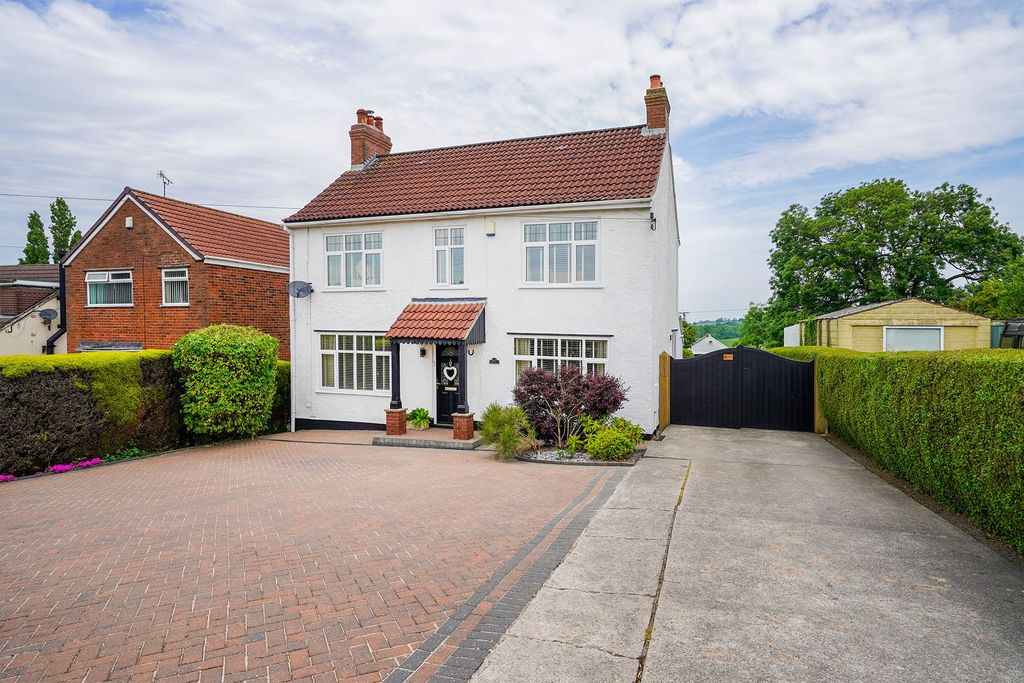 Property photo 1 of 38