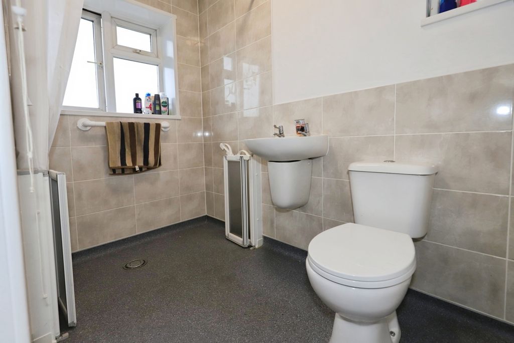 Property photo 3 of 20 Pbox-Img.Jpg