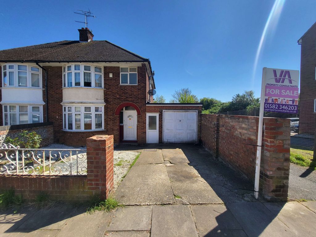 Property photo 3 of 35 Gallery