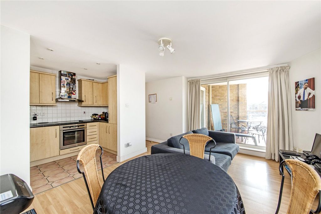 Property photo 2 of 16 Picture No. 02