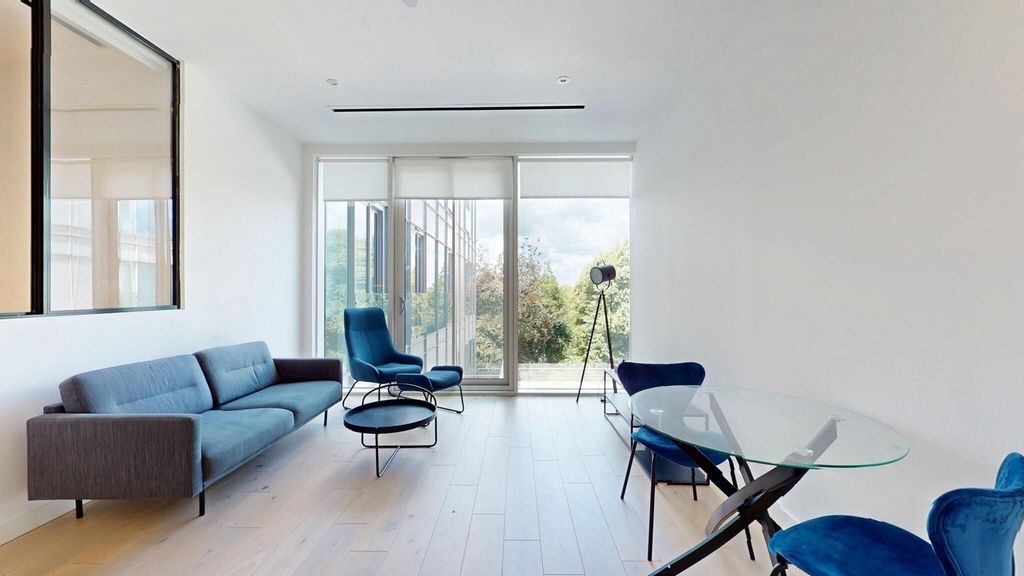 Property photo 2 of 11 Photo 2