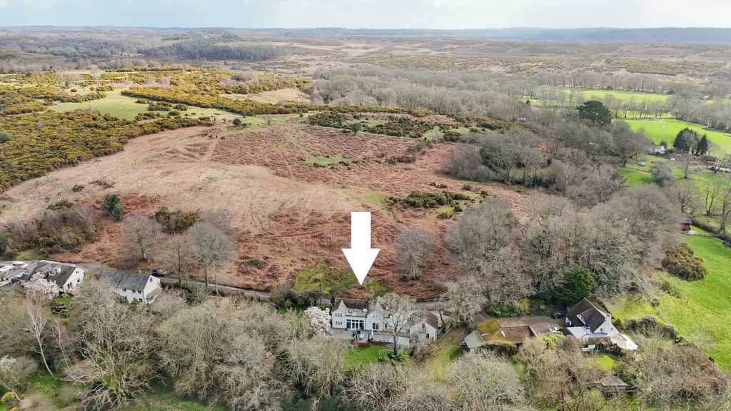 Property photo 3 of 14