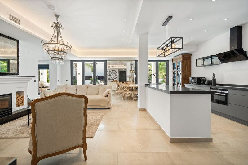 Property photo 3 of 46