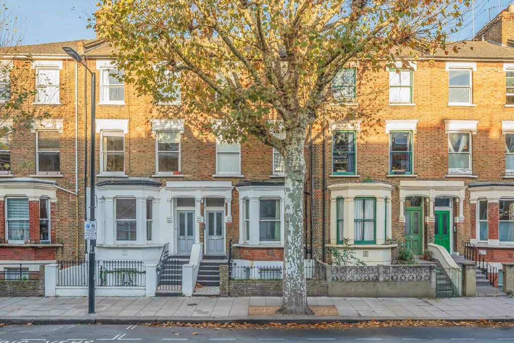 Property photo 1 of 6