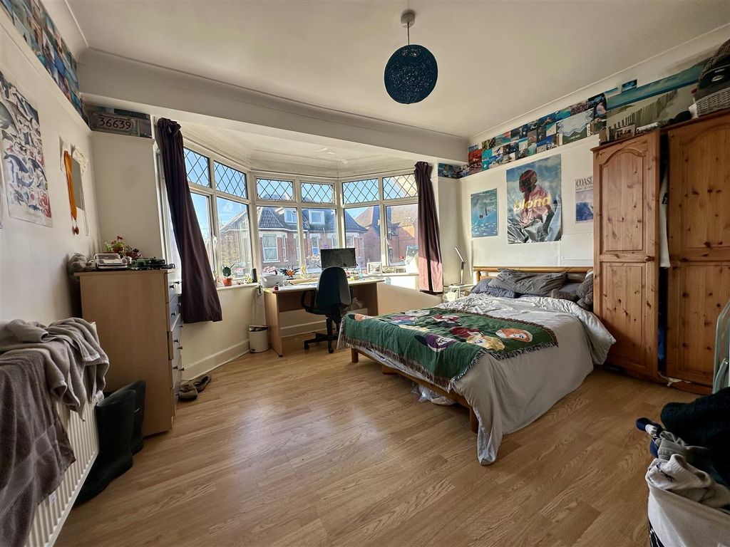 Property photo 3 of 15 Image00042.Jpeg