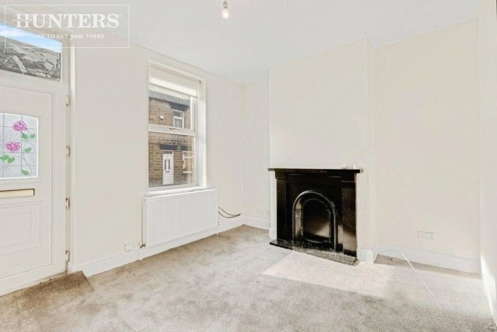 Property photo 2 of 10 Pbox-Img.Jpg