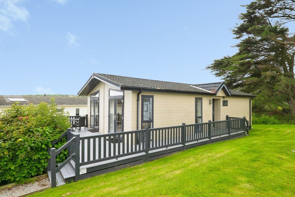 Property photo 1 of 15 Pbox-Img.Jpg