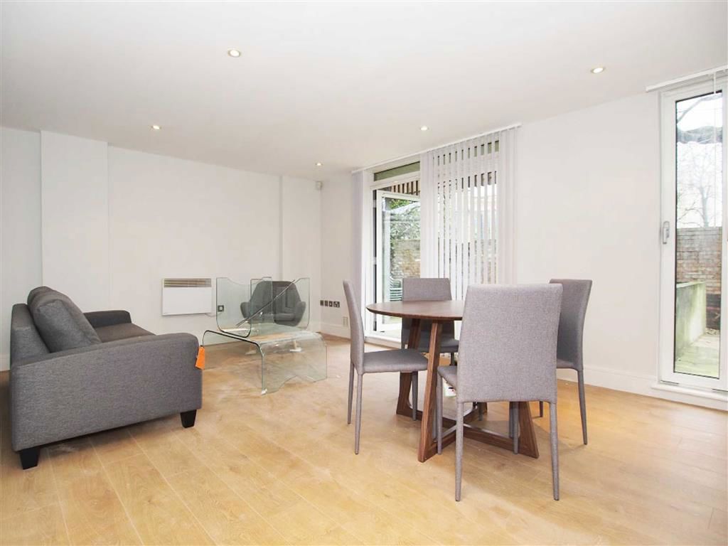 Property photo 2 of 7