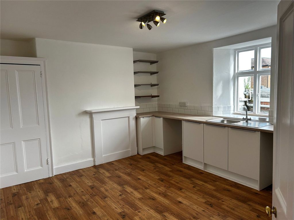 Property photo 3 of 17 Picture No. 14