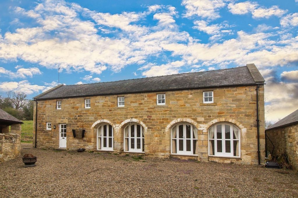 Property photo 1 of 14 External