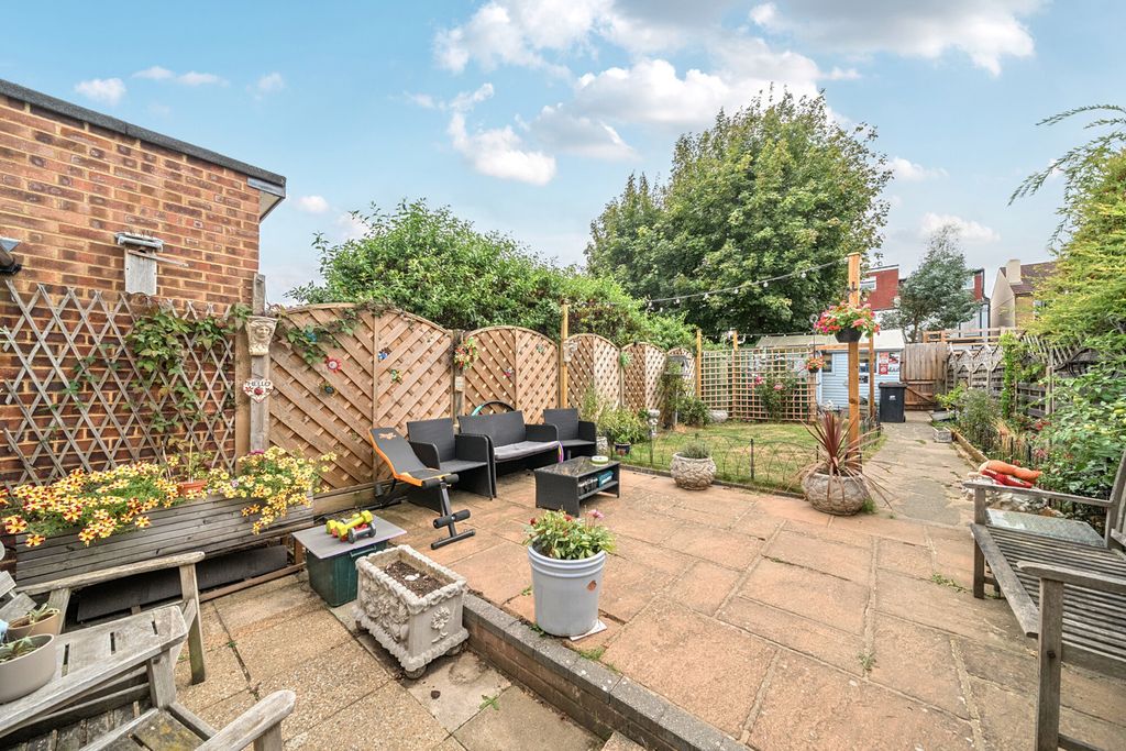 Property photo 3 of 18 1515776-5-6A9Eed5...
