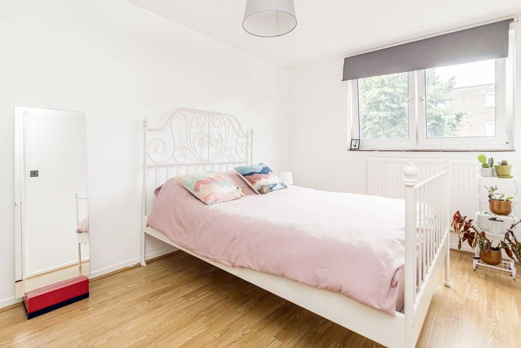 Property photo 3 of 4