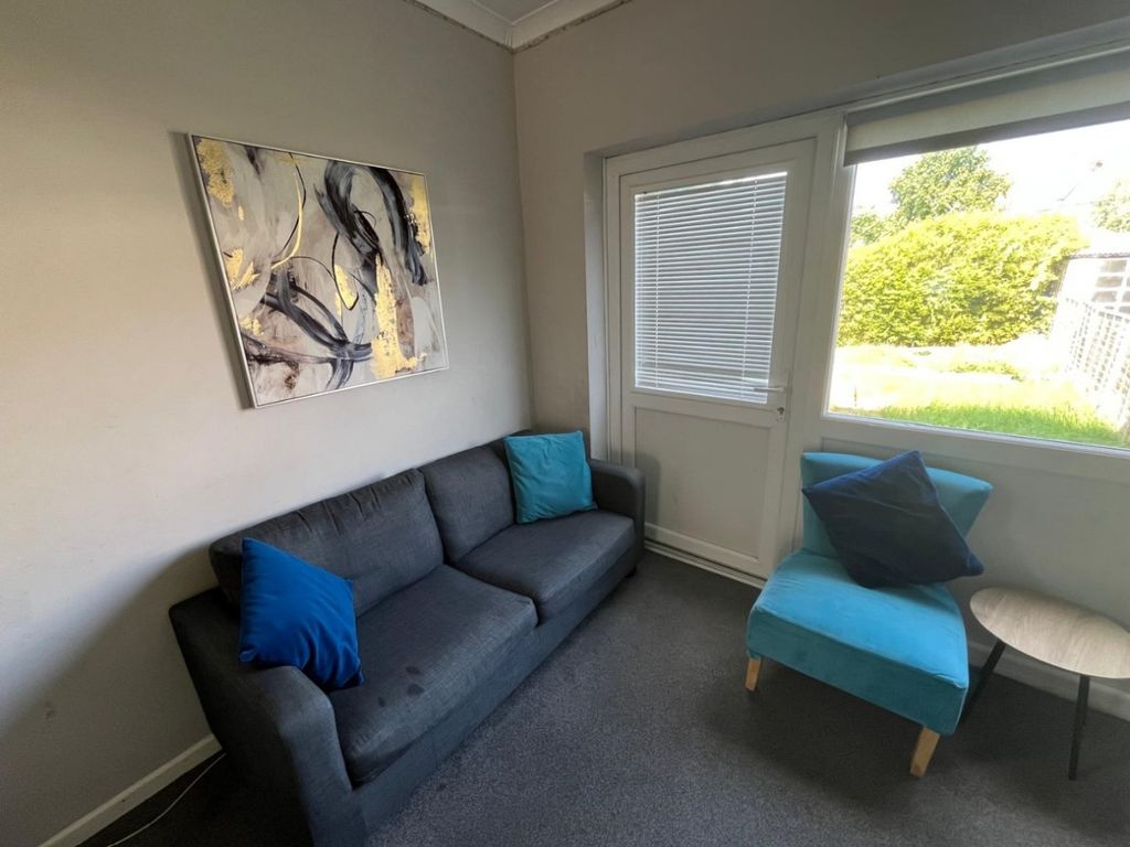 Property photo 2 of 8 Photo 2