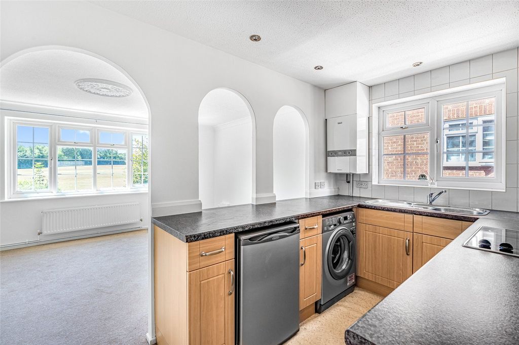 Property photo 2 of 11 Picture No. 06