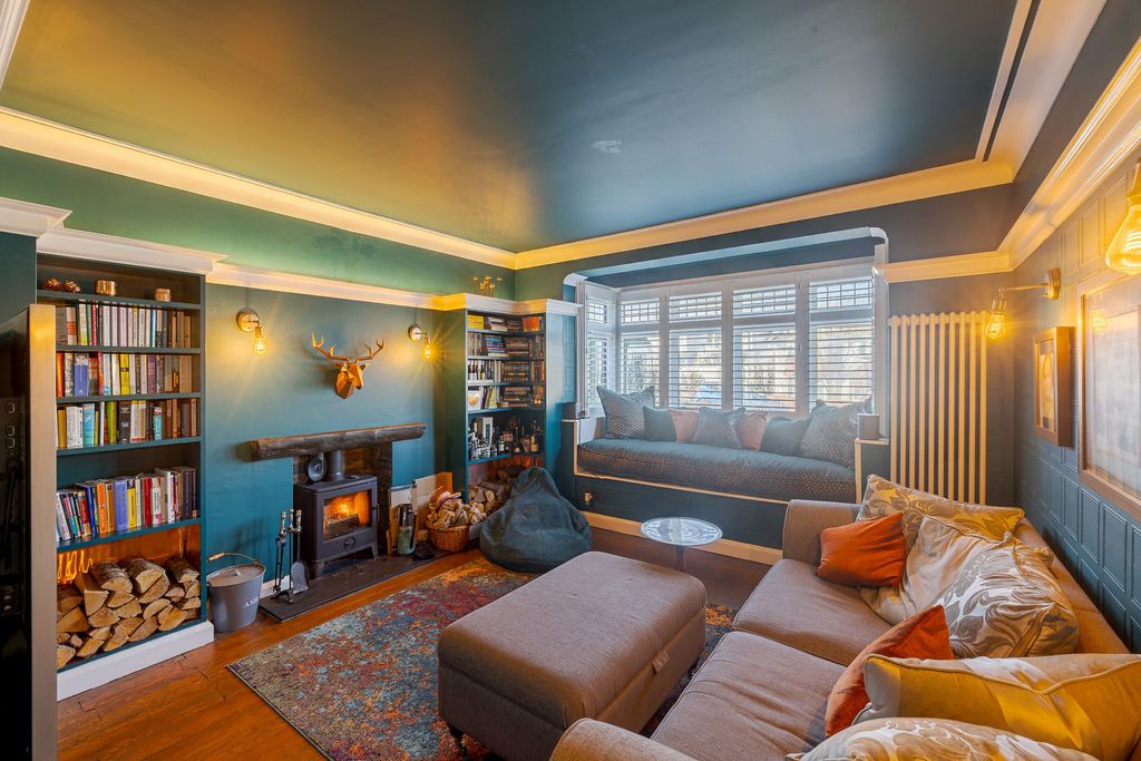 Property photo 2 of 22