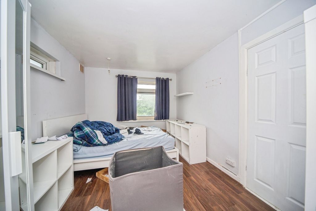 Property photo 2 of 11 Pbox-Img.Jpg