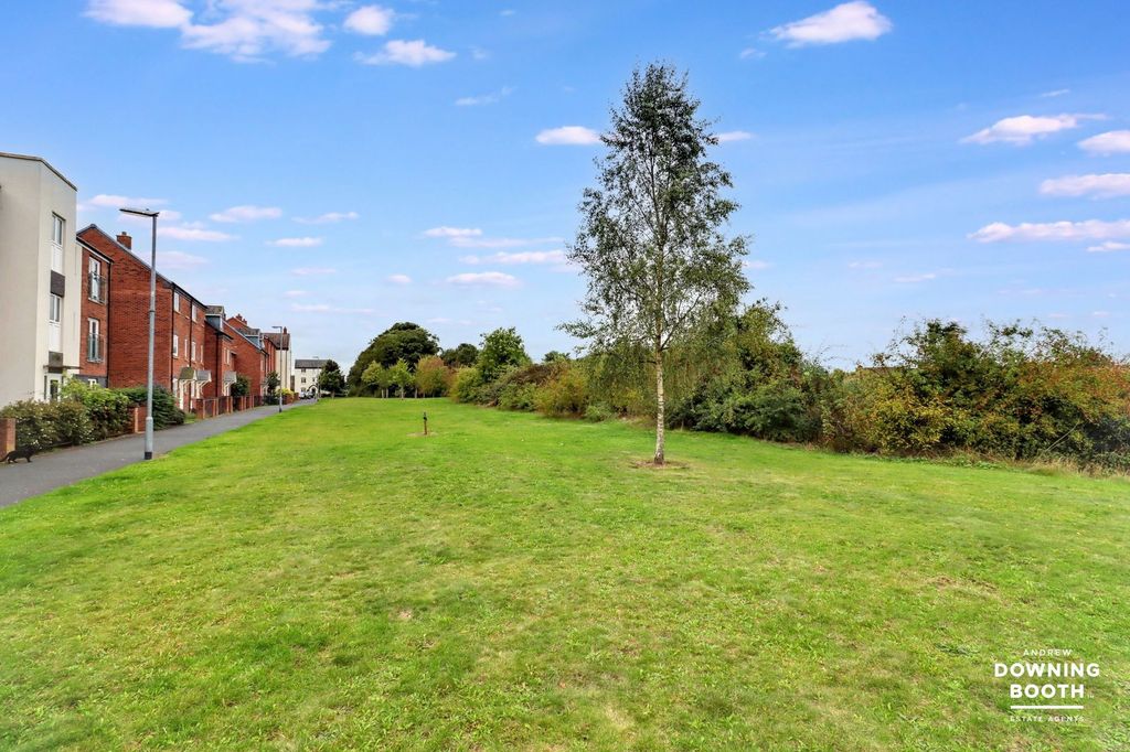 Property photo 3 of 26