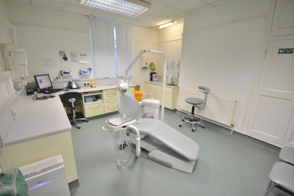 Property photo 3 of 18 Treatment Room