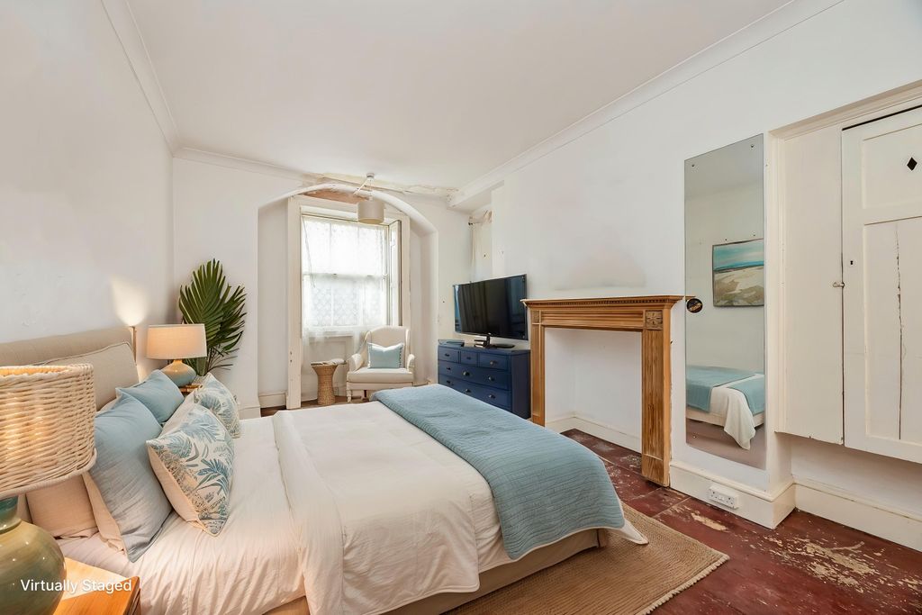 Property photo 3 of 20 4659284