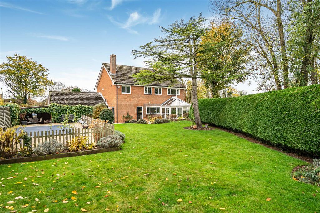 Property photo 3 of 30 30_67254.Jpg