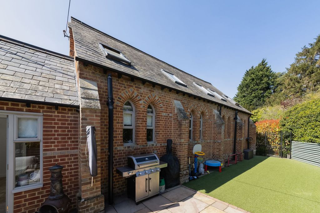 Property photo 2 of 38