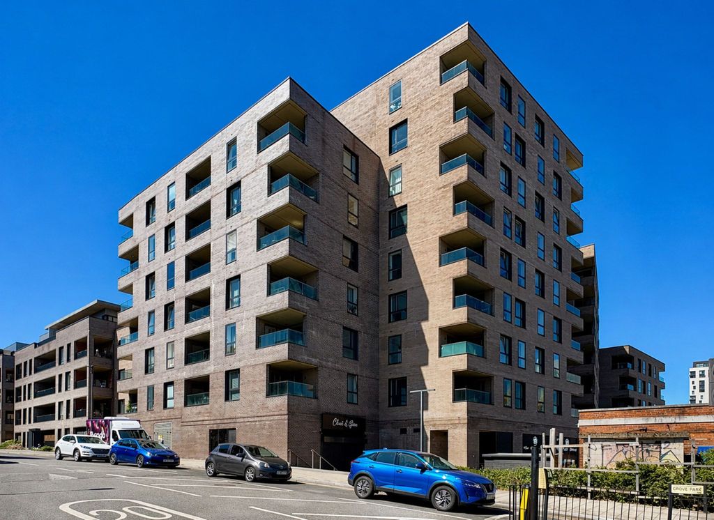 Property photo 3 of 3