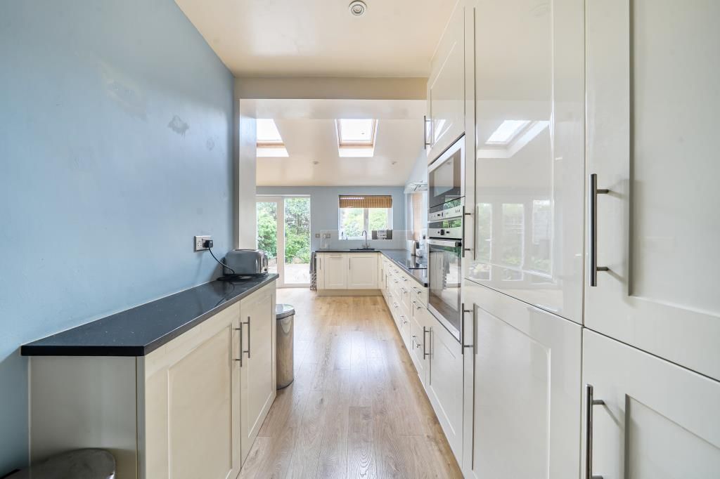 Property photo 3 of 25 Kitchen/Dining Room