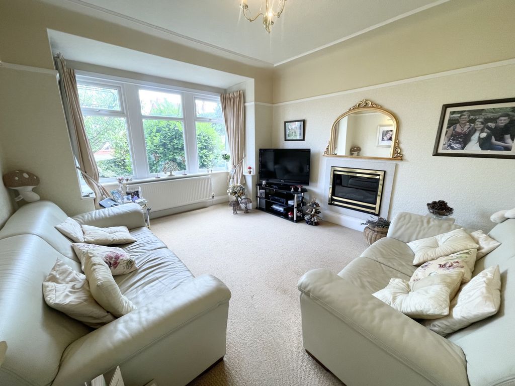 Property photo 2 of 29