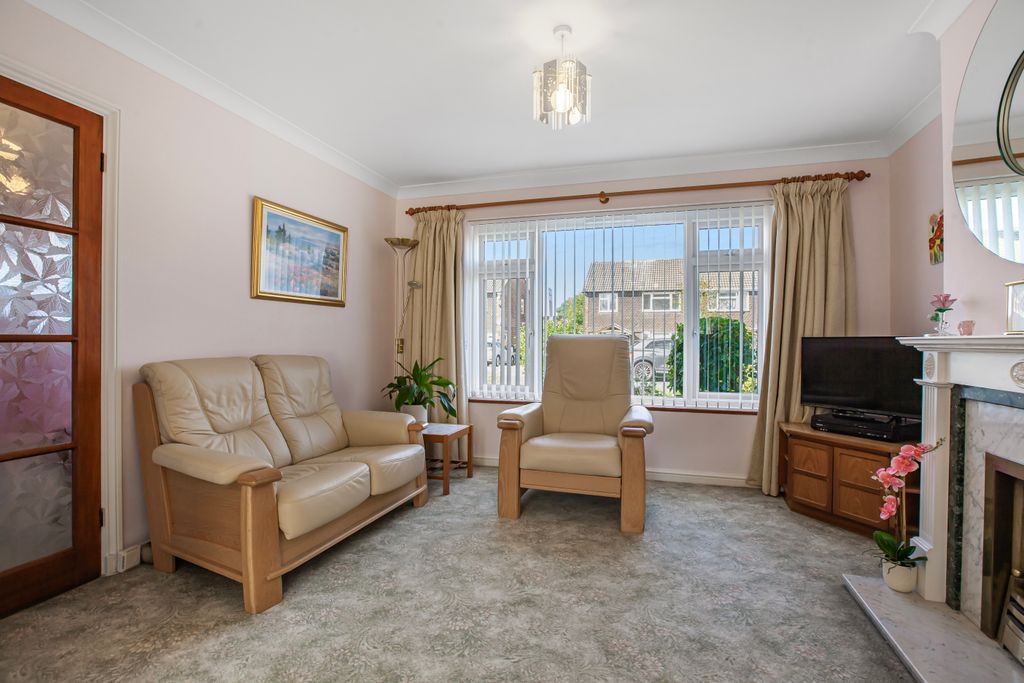 Property photo 3 of 25