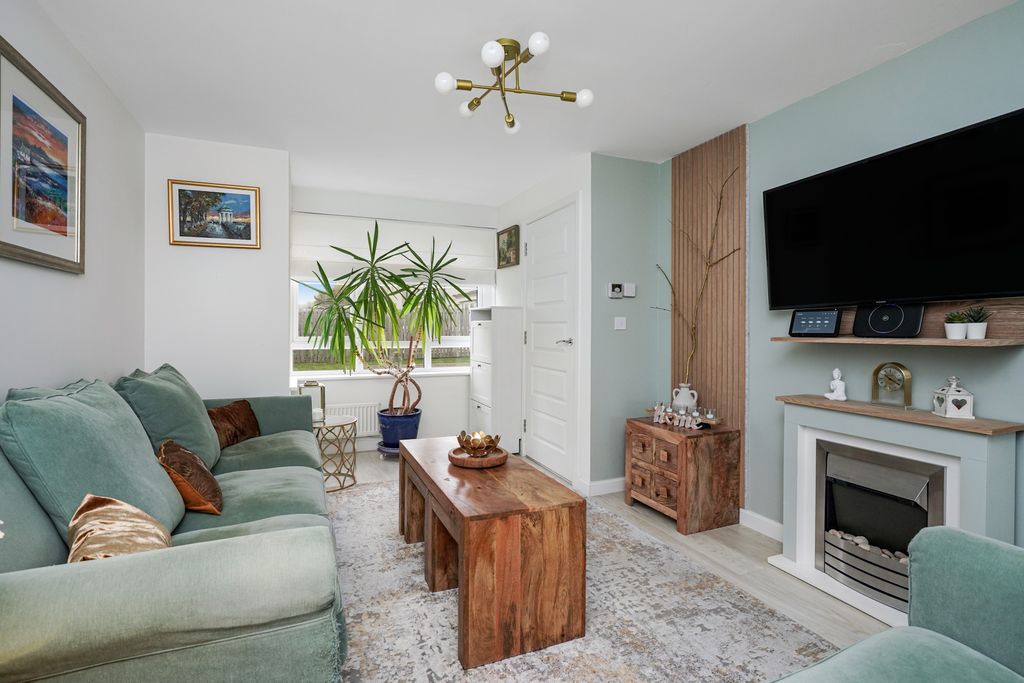 Property photo 3 of 25 Property Image 3