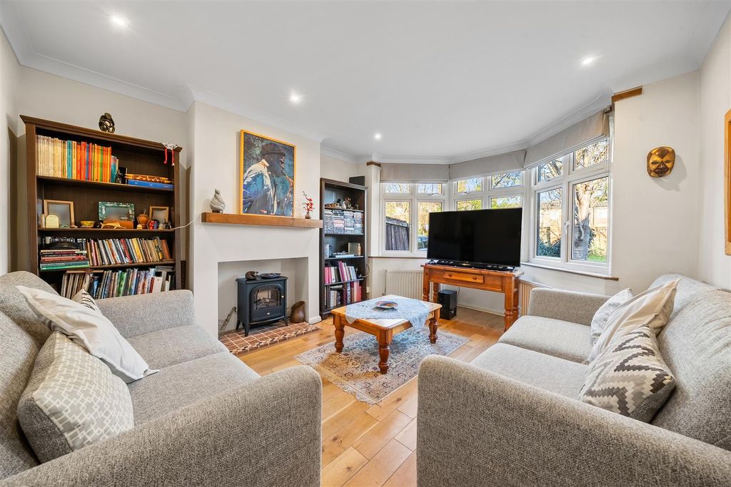 Property photo 2 of 19