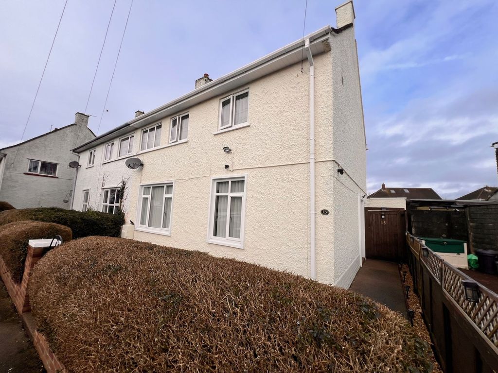 Property photo 2 of 22