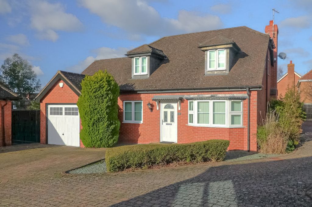 Property photo 1 of 12