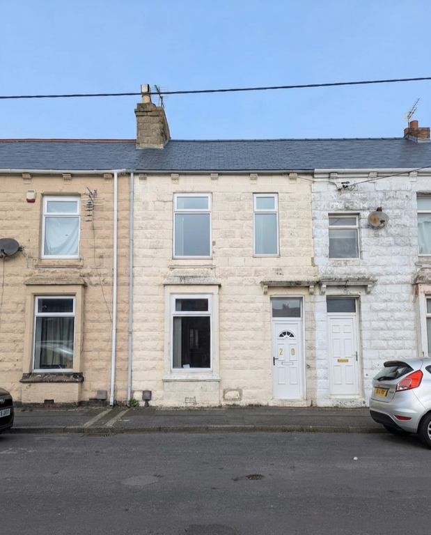 Property photo 1 of 9