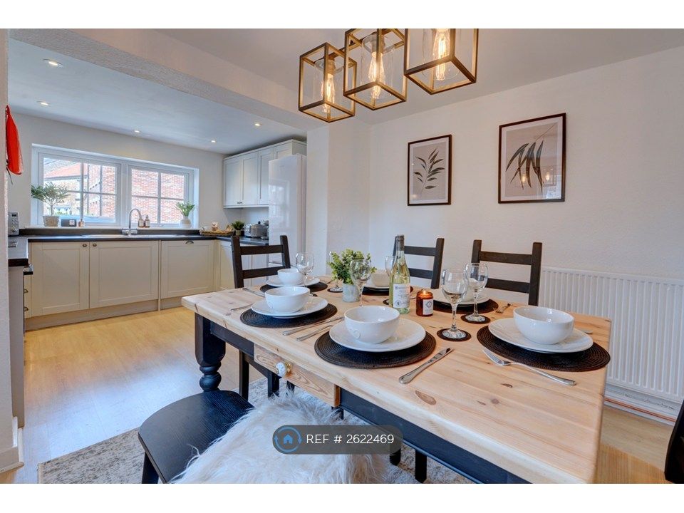 Property photo 1 of 26 Kitchen / Dining Area