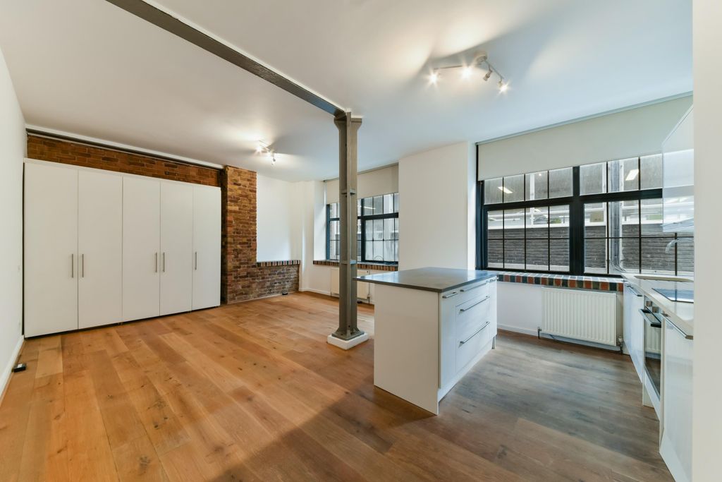 Property photo 1 of 9 Image