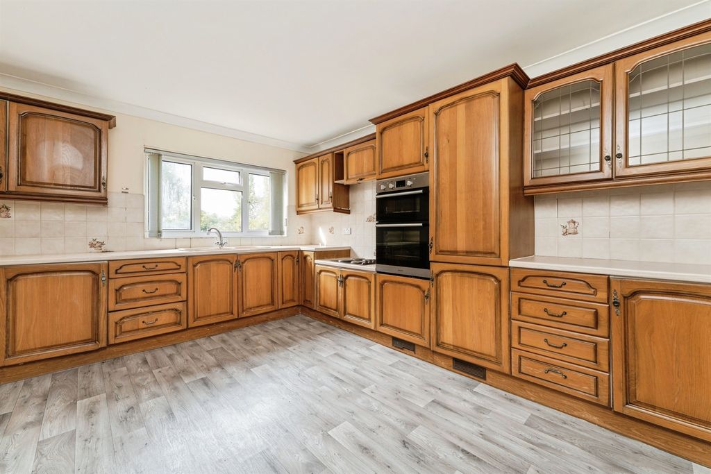 Additional image 4 of 3 bed detached bungalow for saleWisbech Road, March PE15