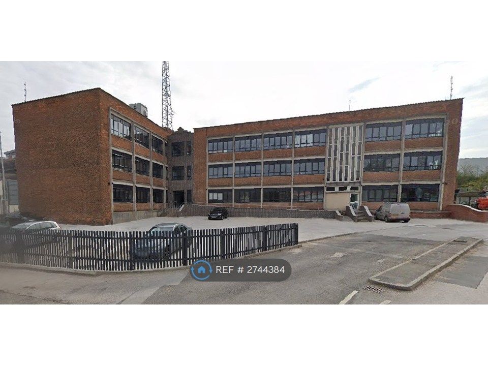 Property photo 1 of 8