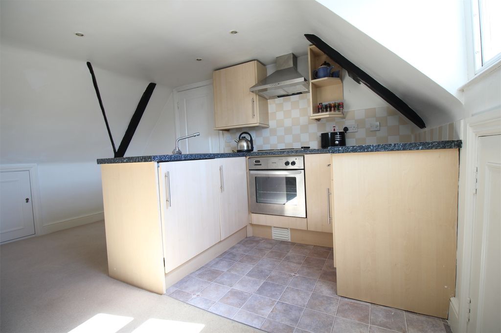 Property photo 3 of 6 Picture 02