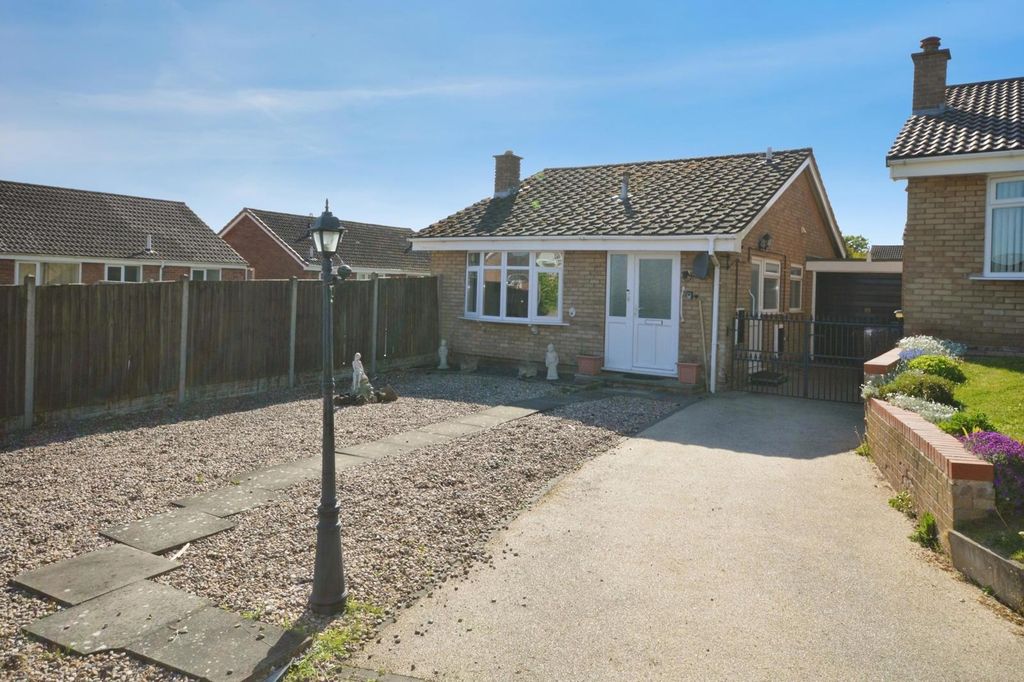 Property photo 1 of 16 Front