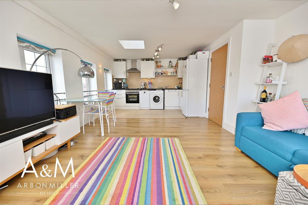 Property photo 1 of 10 Open Plan Lounge Kitchen