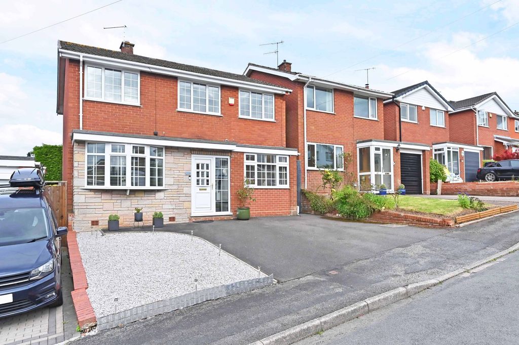 Property photo 1 of 31