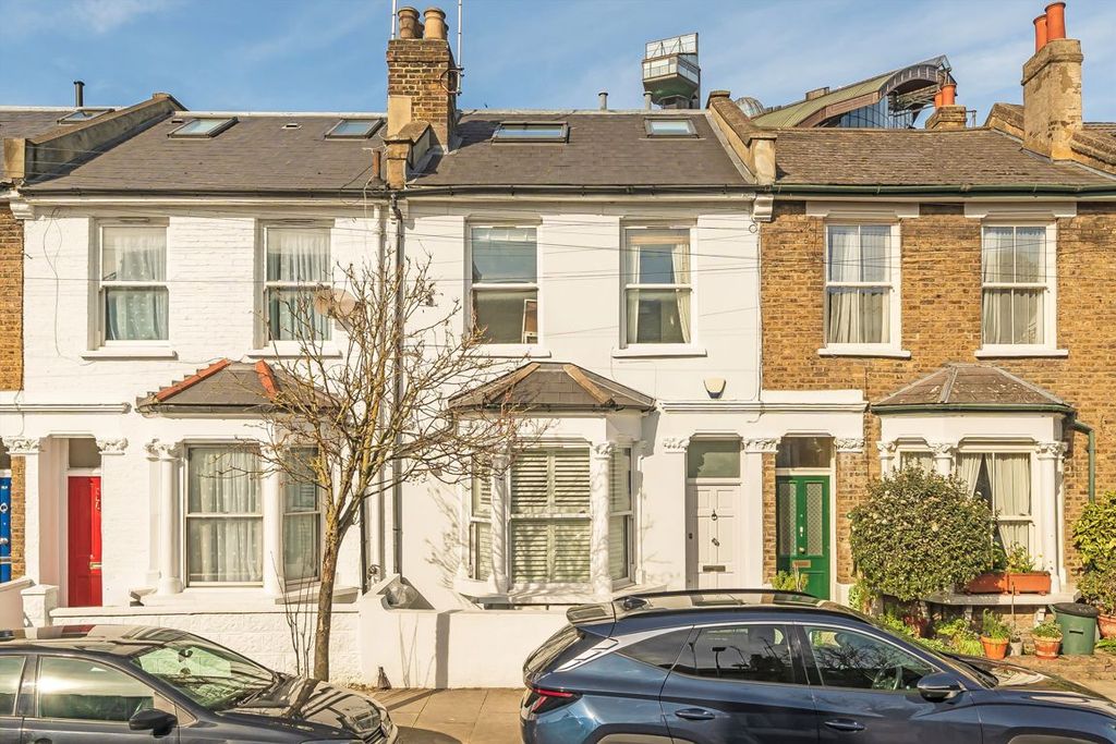 Property photo 1 of 6